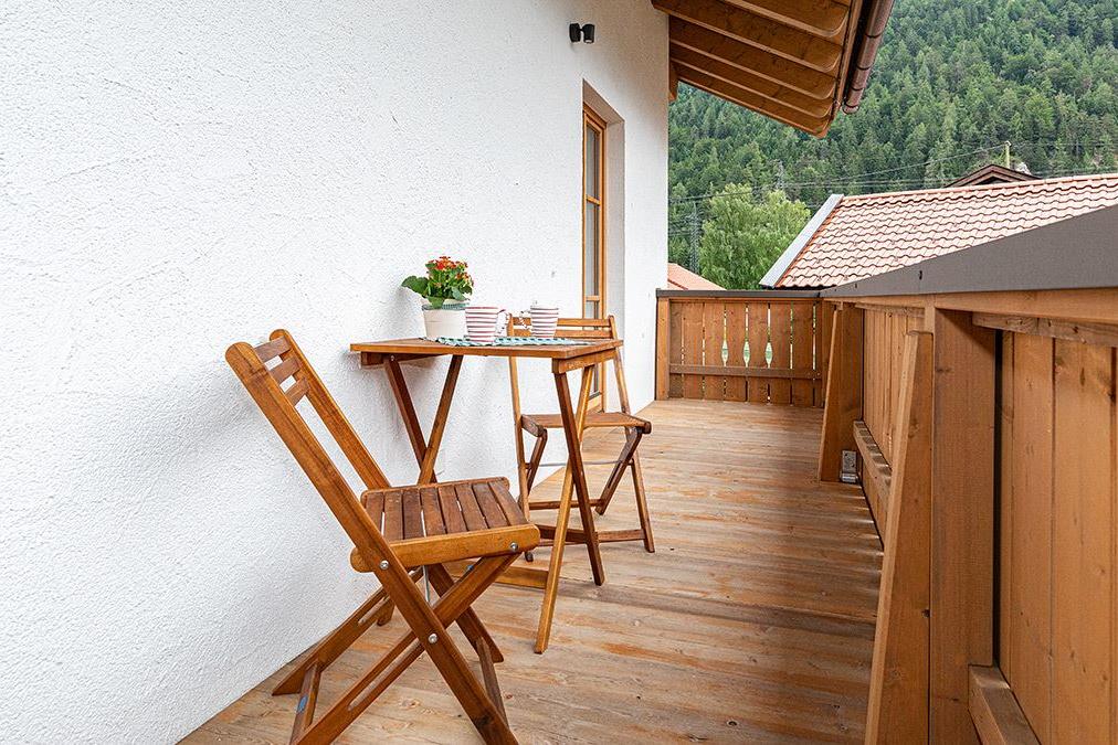 Ferienhaus Stoaröserl Balkon