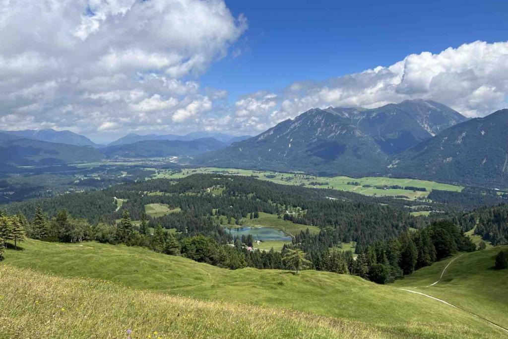 Kranzberg Isartal Blick