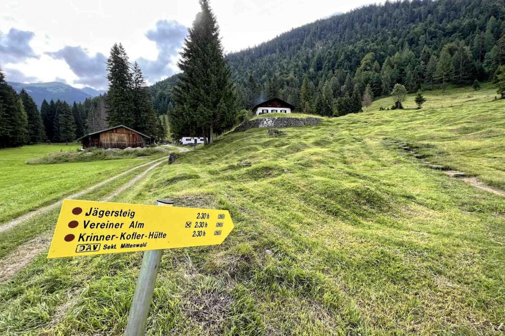 IMG_6228 Aschauer Alm Wegweiser